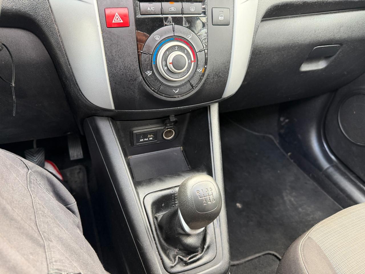 KIA VENGA ANNO 2013 1.4 DIESEL 90 CV