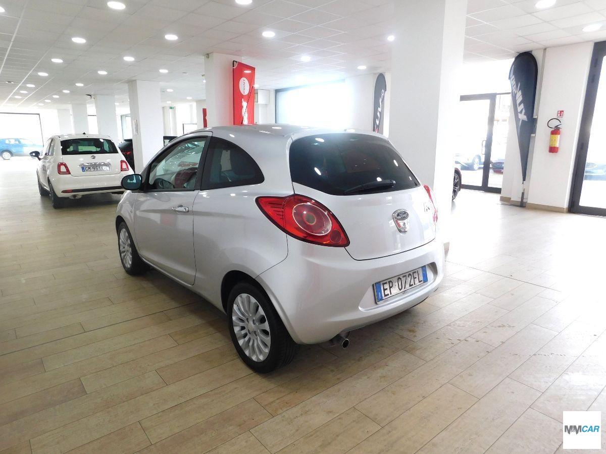 1.2 8V 69CV Titanium Business GPL