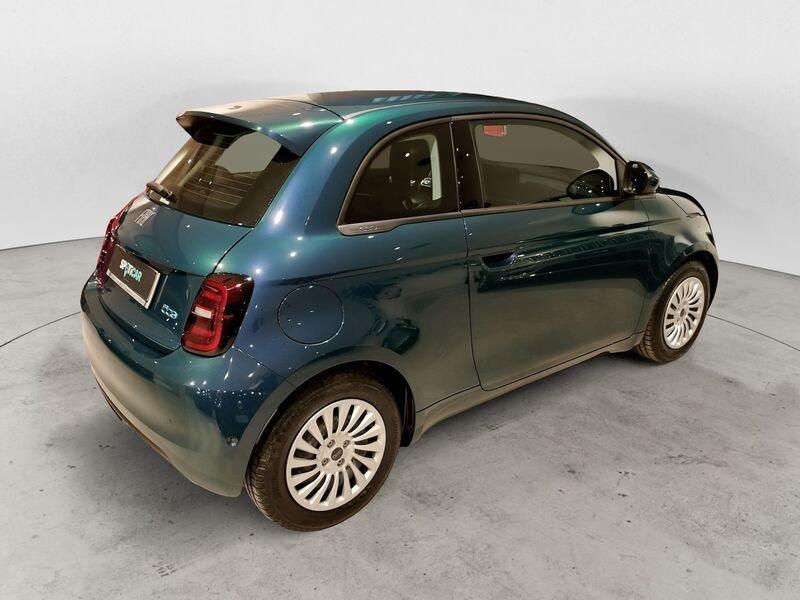 FIAT 500 500e Berlina 42 kWh