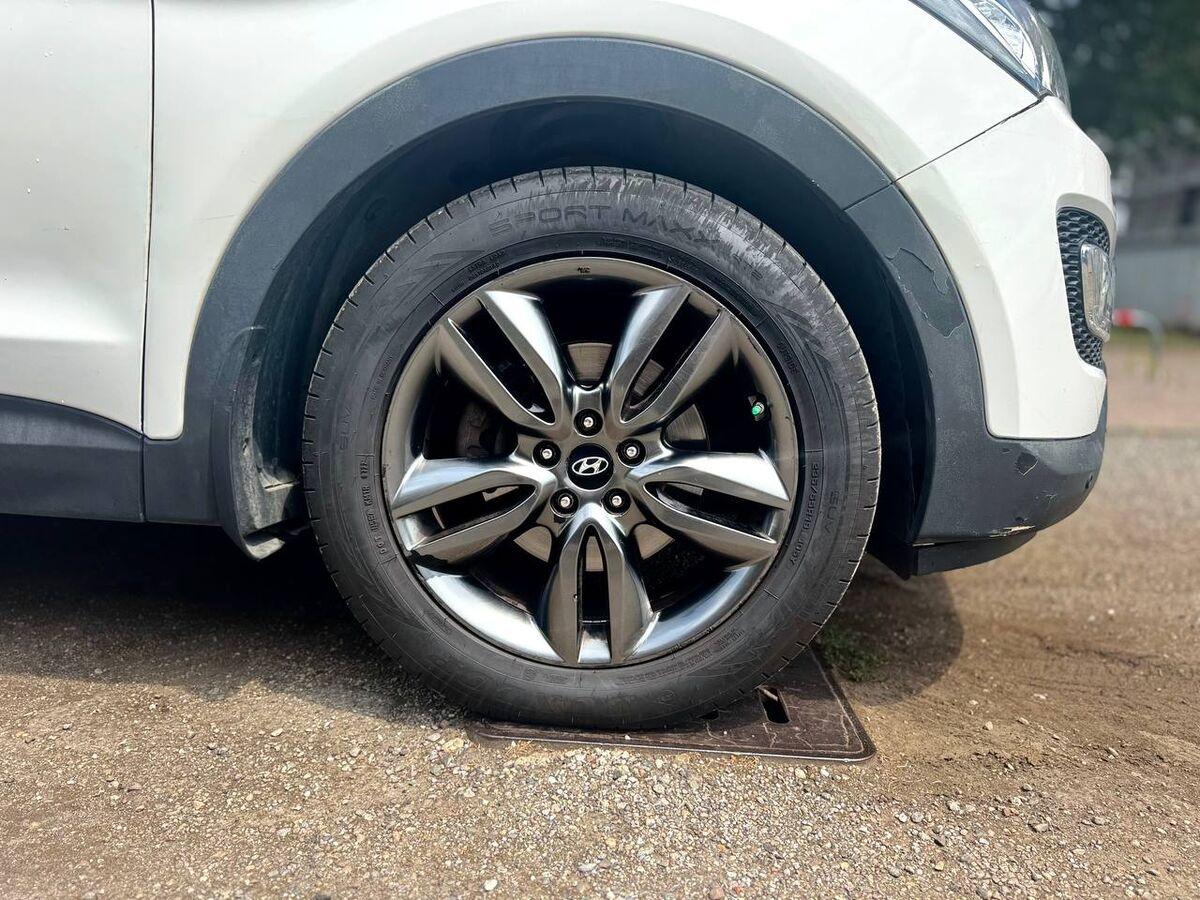 Hyundai Santa Fe III 2013 2.2 crdi Style 4wd auto