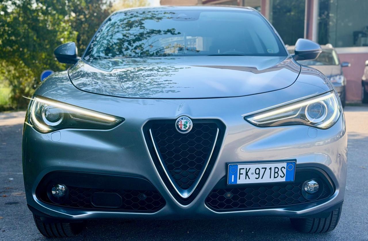 Alfa Romeo Stelvio 2017 2.2 Turbodiesel 210 CV AT8 Q4 Business