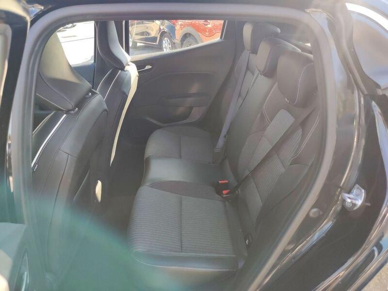 Renault Clio V 2019 1.6 E-Tech hybrid Intens 140cv auto my21