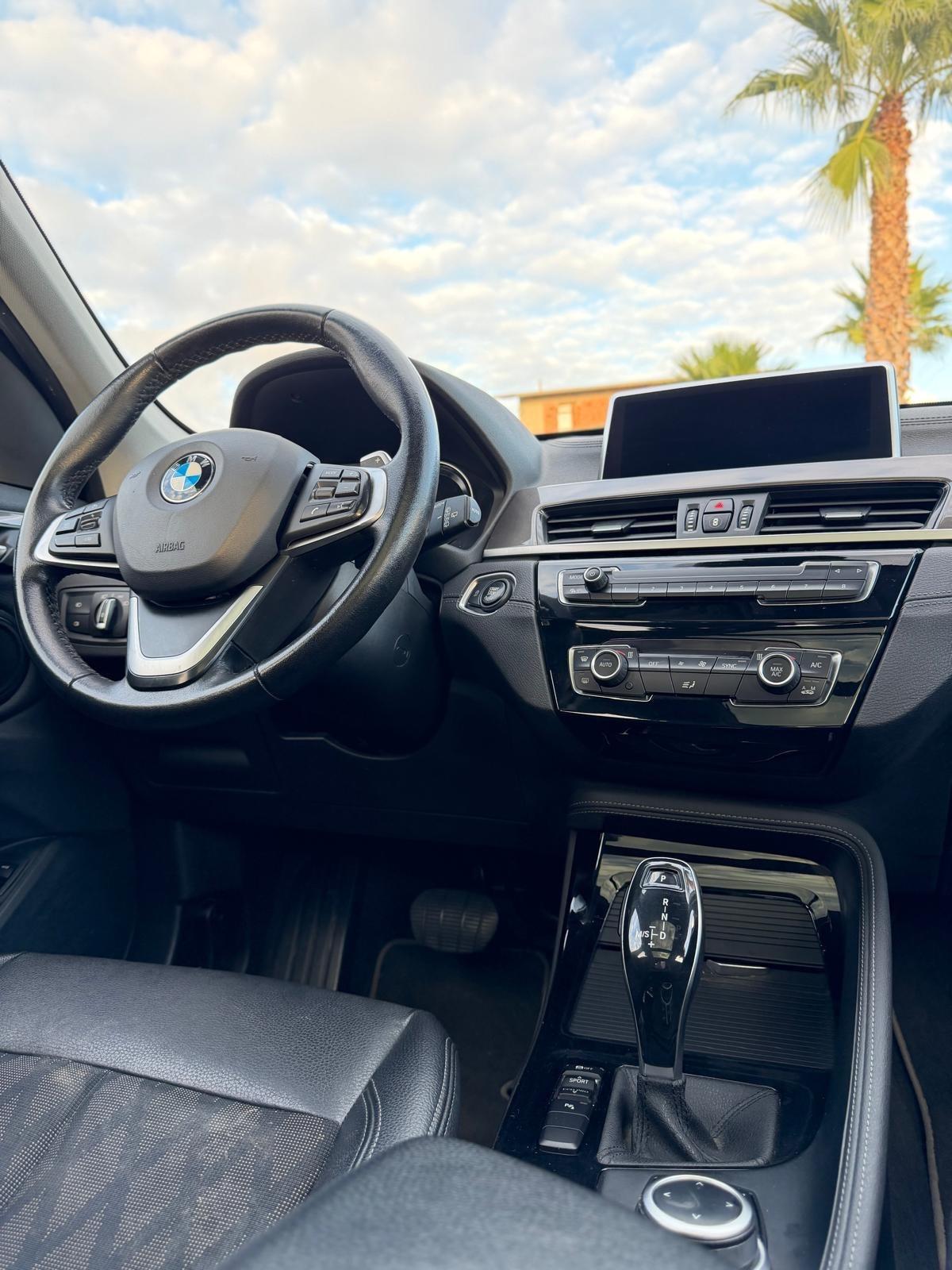 Bmw X1 sDrive18d xLine tetto apribile