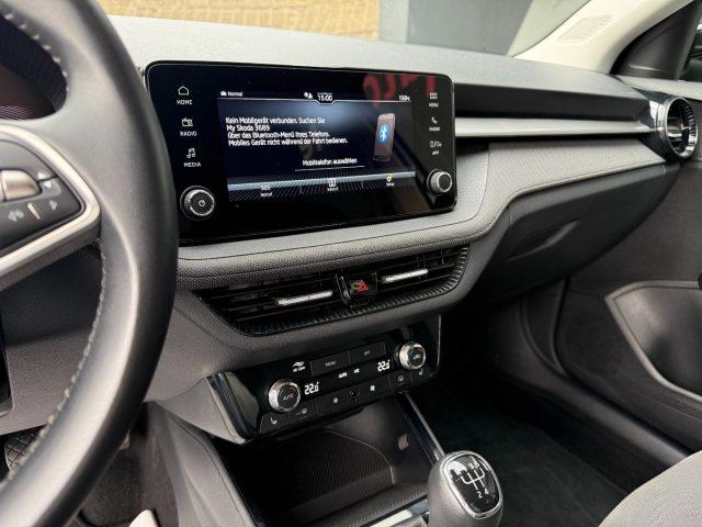 SKODA Fabia 1.0 TSI Style Bluetooth Radio LED Smartlink