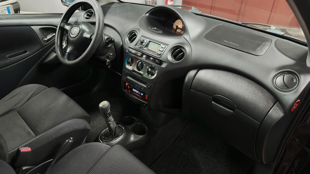 Toyota Yaris 1.5i 16V cat 3 porte T Sport