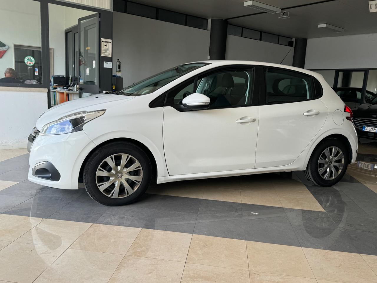 Peugeot 208 BlueHDi 100 S&S 5 porte Active