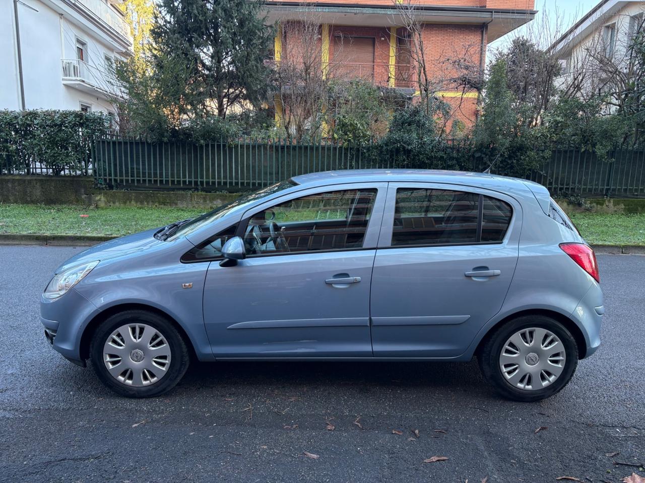 Opel Corsa 1.2 5 porte Cosmo