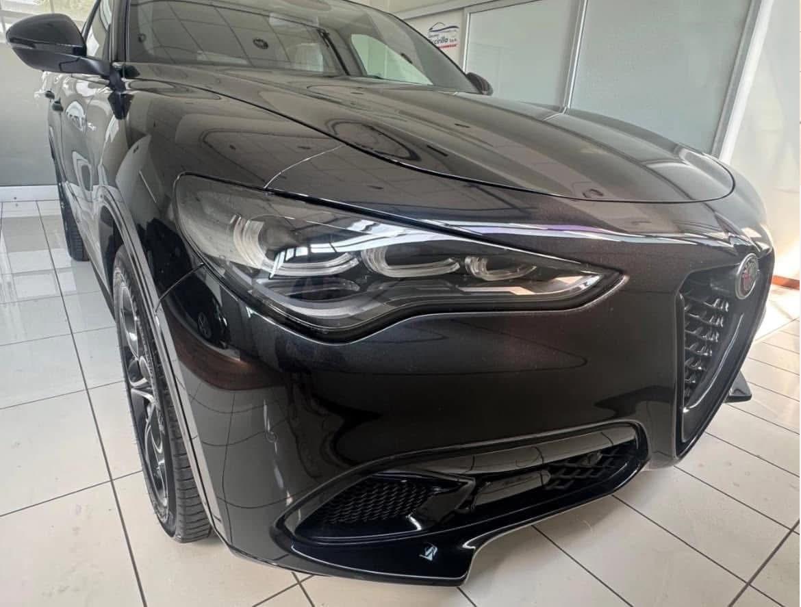 Alfa Romeo Stelvio 2.2 Turbodiesel 210 CV AT8 Q4 Veloce NOLEGGIO
