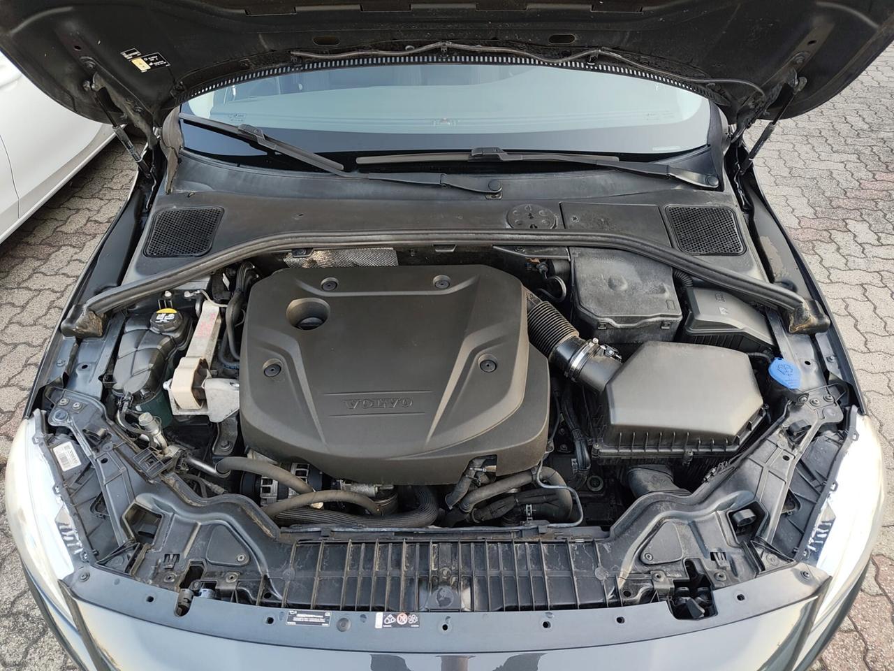 Volvo V60 D2 Geartronic E6 NEOPATENTATI