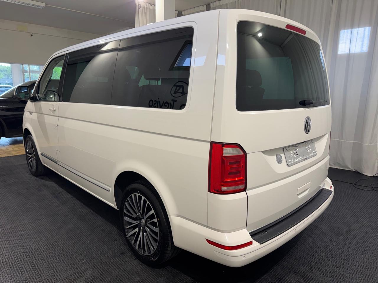 Volkswagen Multivan 2.0 TDI 199CV DSG 4Motion Highline Generation Six