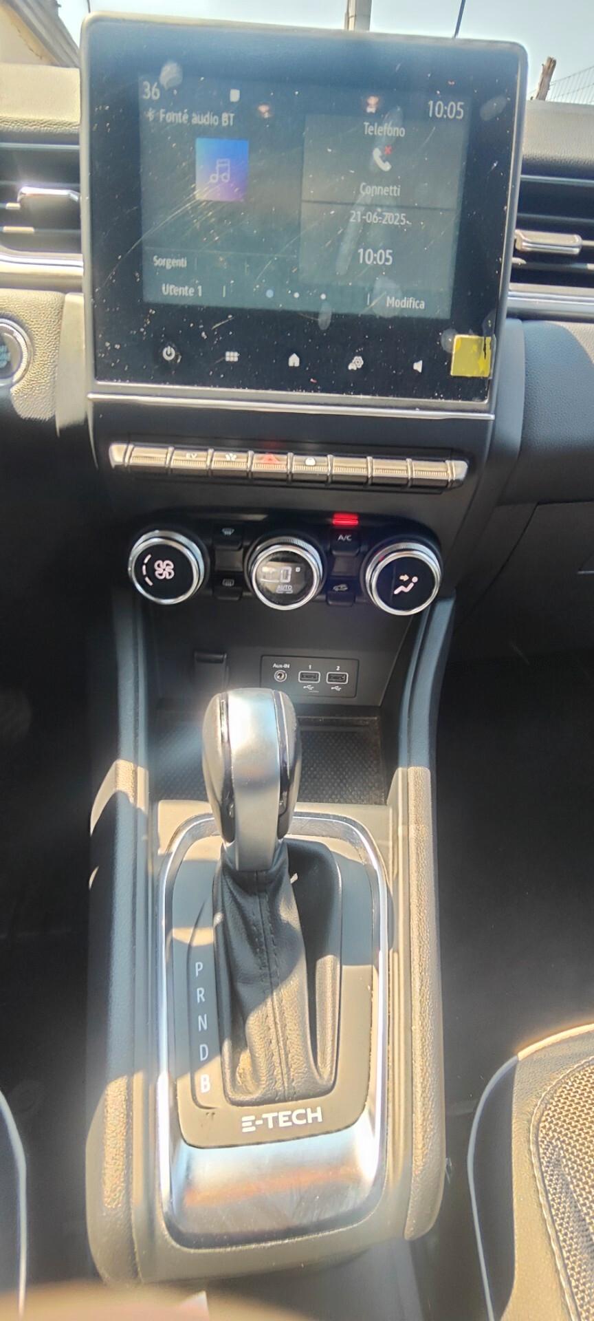 Renault Captur Hybrid E-Tech CAMBIO AUTOMATICO