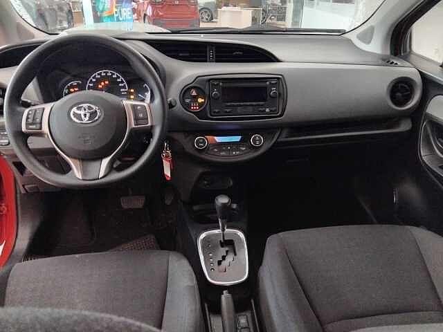 Toyota Yaris 1.5 Hybrid 5 porte Cool