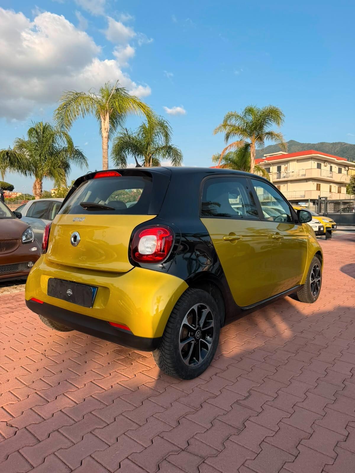 Smart ForFour 70 1.0 Youngster