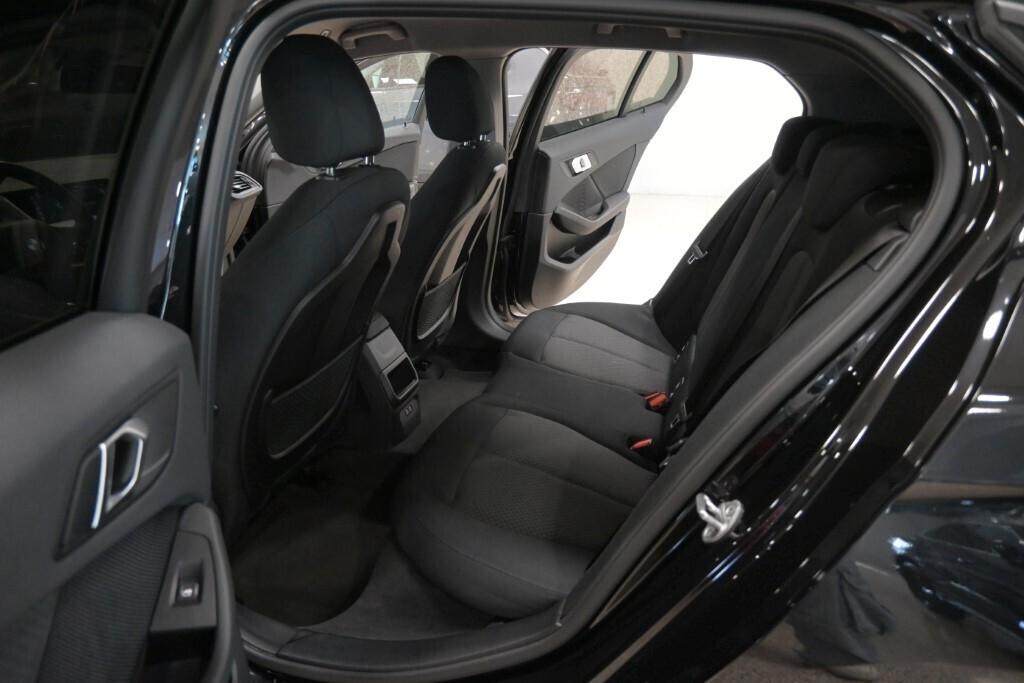 Bmw 116 116D 115CV STEPTRONIC BUSINESS ADVANTAGE ( FARI LED - CERCHI 17 PDC NAVI MIRROR CRUISE )