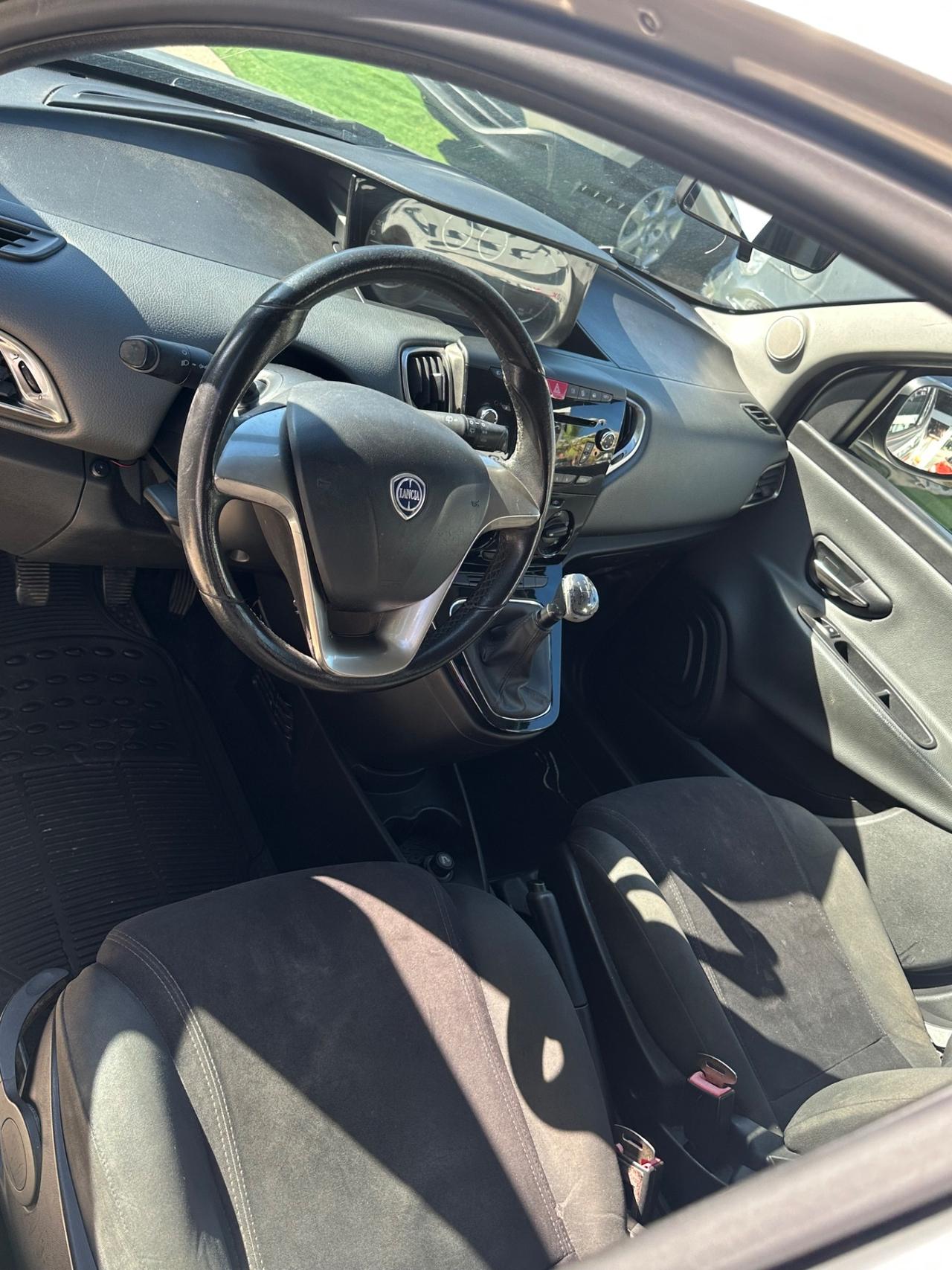 Lancia Ypsilon 1.3 MJT 16V 95 CV 5 porte S&S Platinum