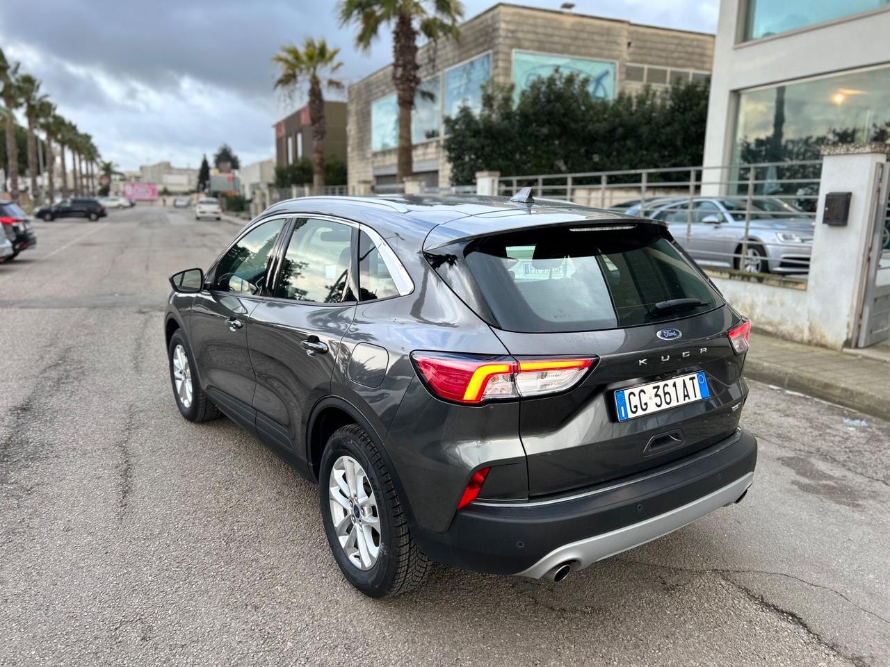 Ford Kuga 2.0 EcoBlue Hybrid 150 CV 2WD ST-Line