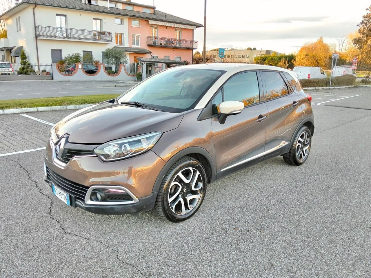 Renault Captur 1.2 TCe 120 CV EDC Automatik Energy R-Link