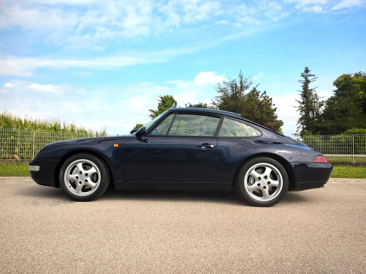 Porsche 911 993 Carrera 4 Coupé