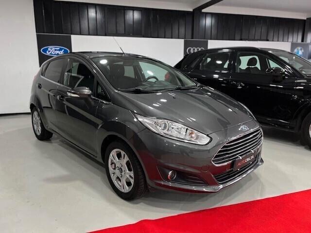Ford Fiesta 1.5 TDCi 75CV 5 porte ST-Line