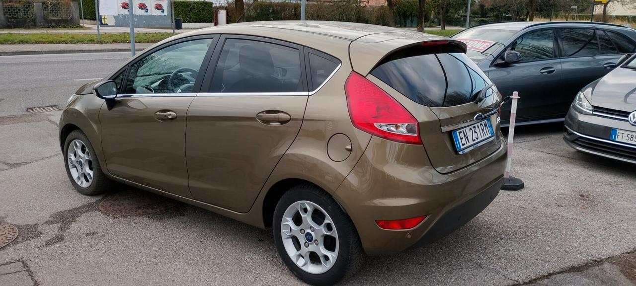 Ford Fiesta 1.4 96CV aut. 5 porte Titanium