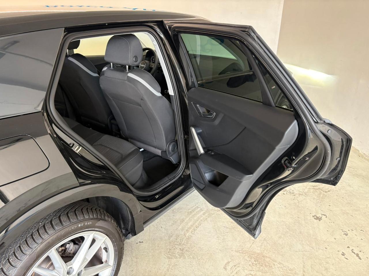 Audi Q2 35 1.5 tfsi S line edition s-tronic