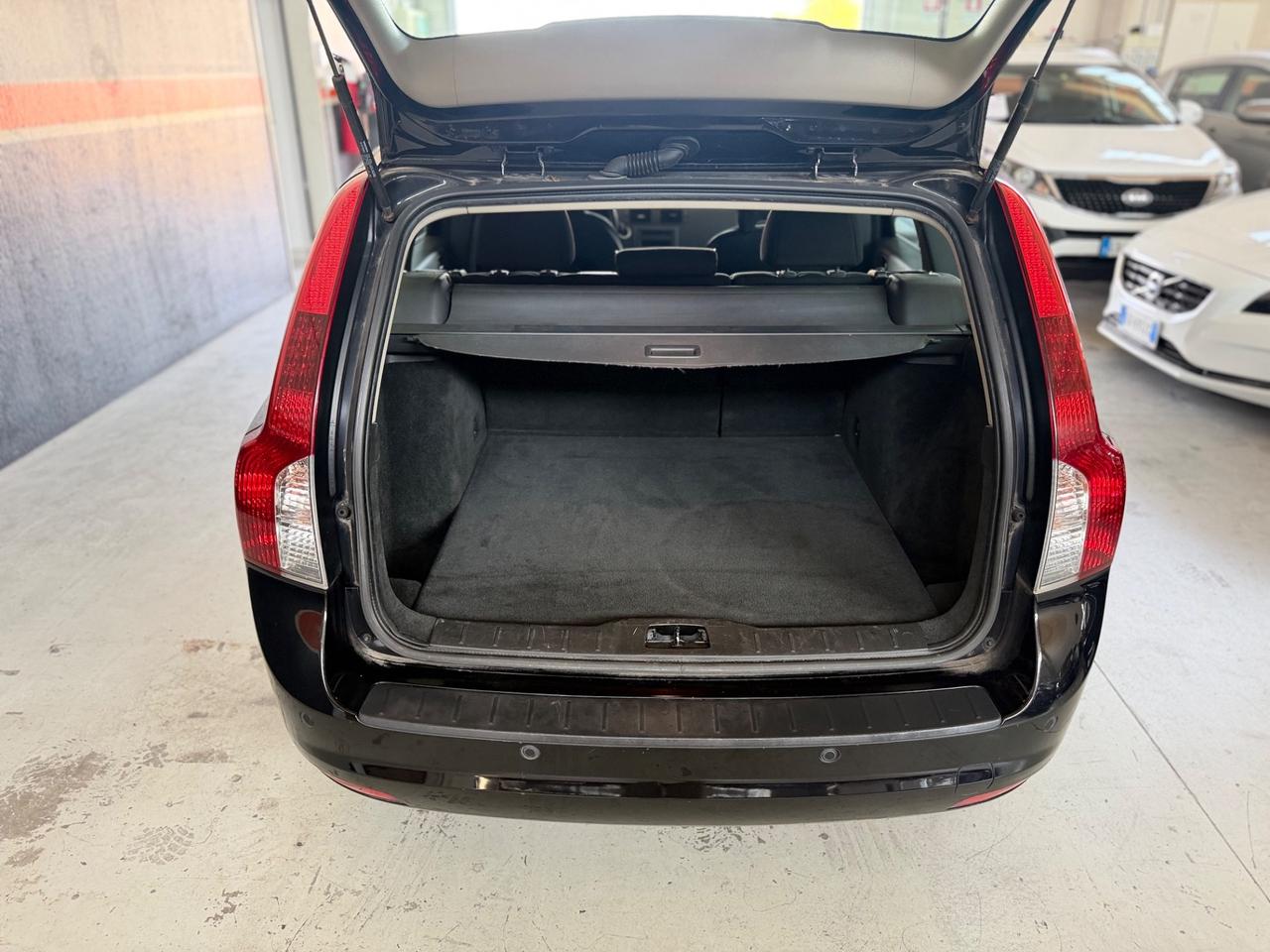Volvo V50 D2 POLAR NEOPATENTATI