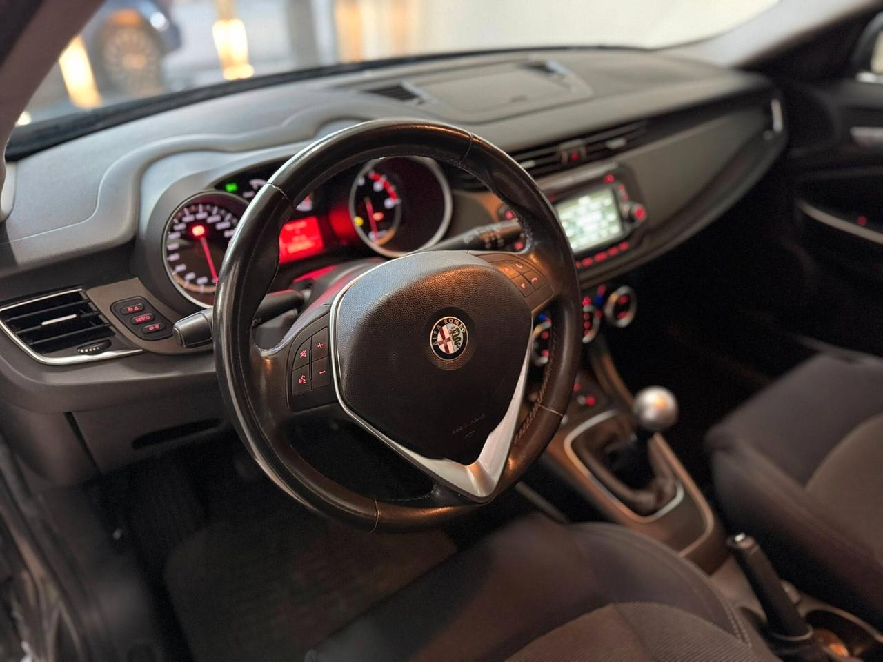 Alfa Romeo Giulietta 1.6 JTDm-2 105 CV Distinctive