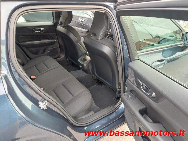 VOLVO V60 B4 (d) Geartronic Momentum Business
