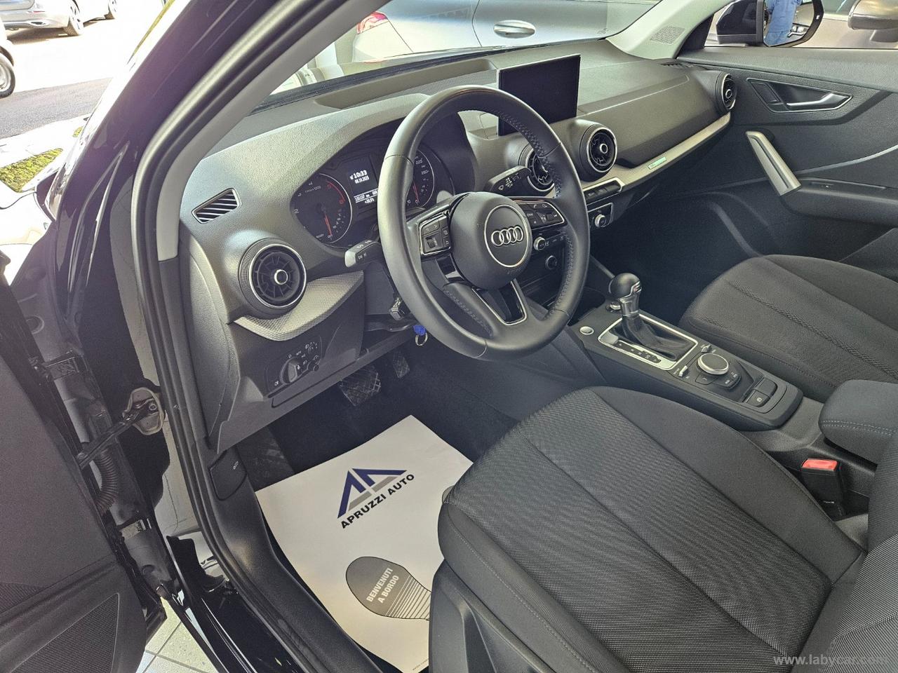 AUDI Q2 30 TDI S tronic Business