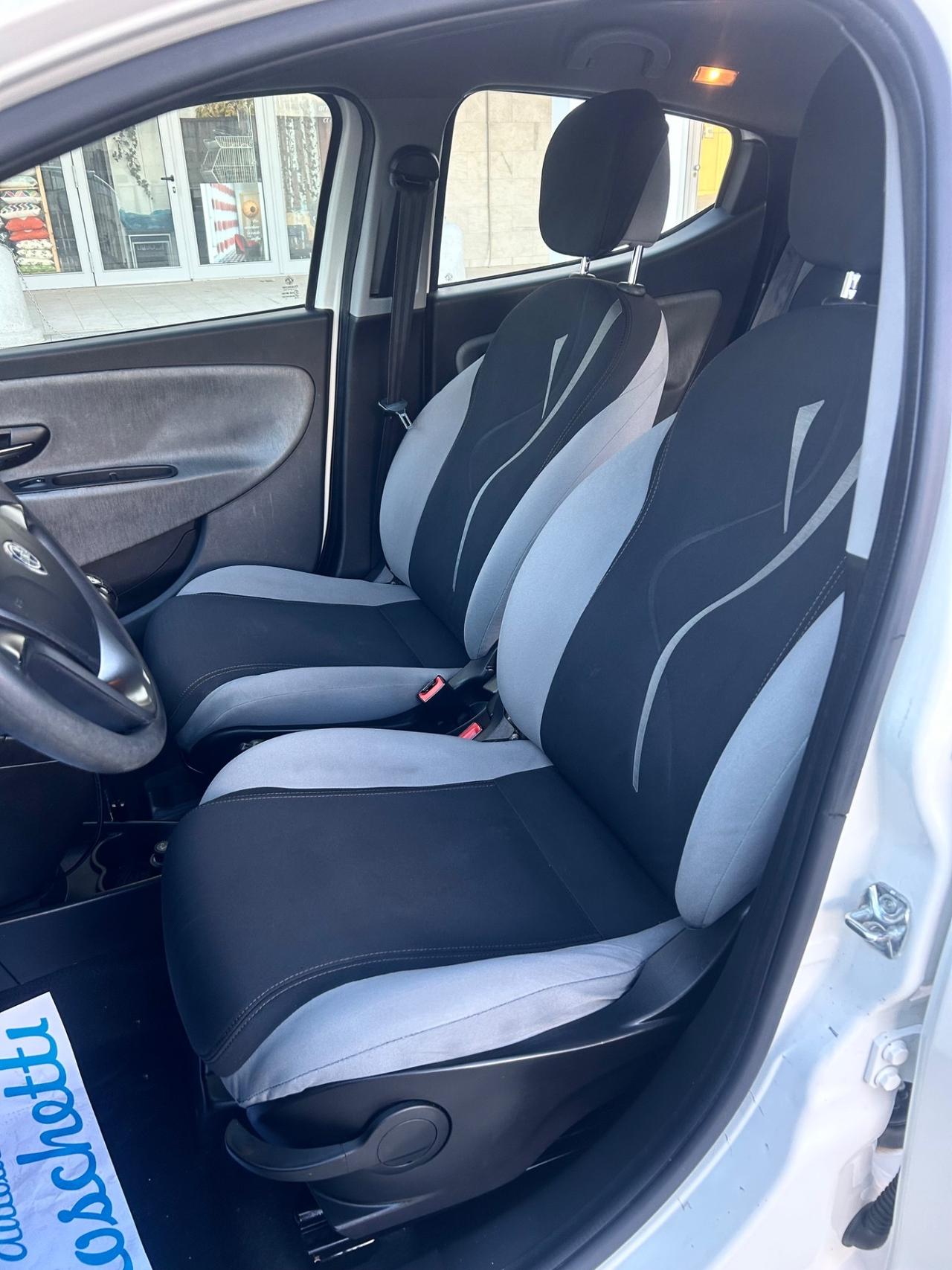 Lancia Ypsilon 1.2 69 CV 5 porte Elle