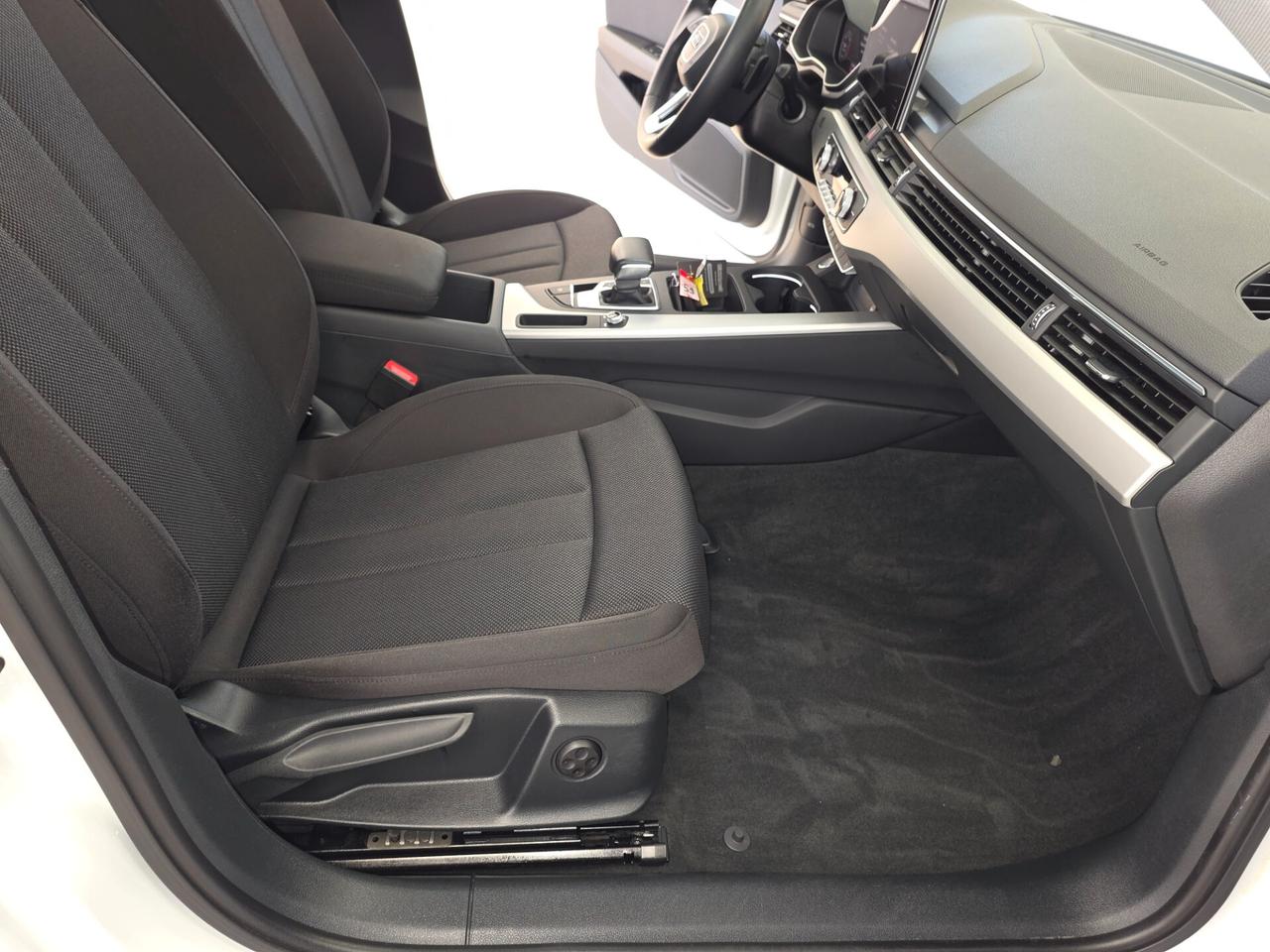 Audi A4 Avant 35 TDI/163 CV S tronic Business Advanced