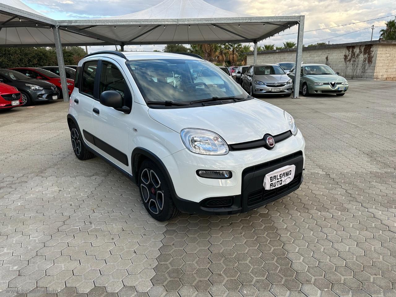 FIAT Panda 1.0 FireFly S&S Hybrid IVA INCLUSA