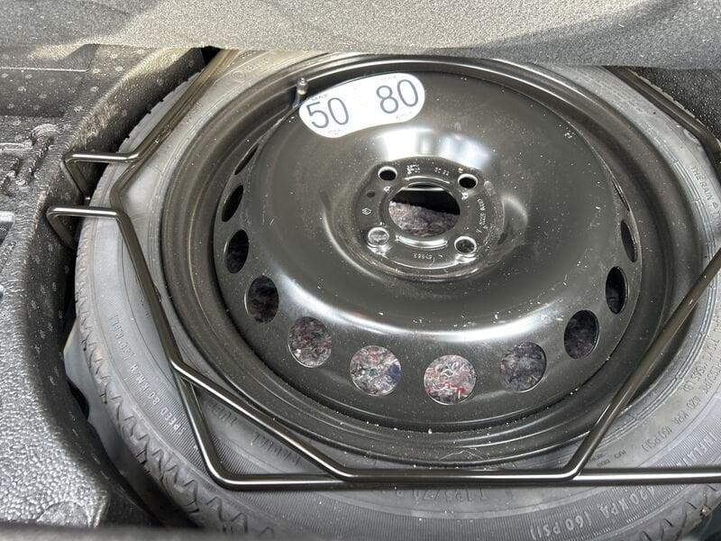 Renault Clio V 2019 1.6 E-Tech hybrid Intens 140cv auto my21