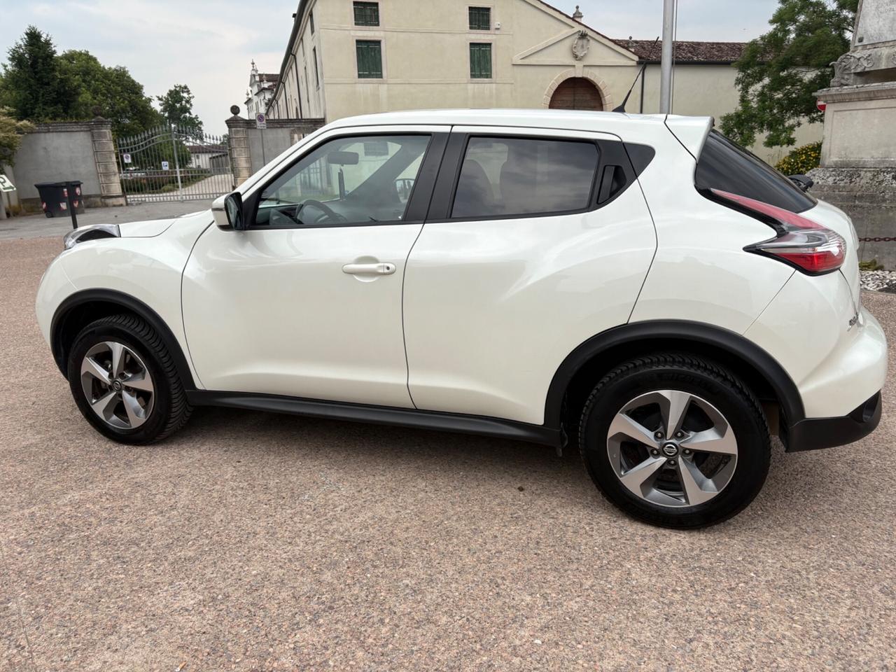 Nissan Juke 1.6 benzina GPL anno 2019 km 73000
