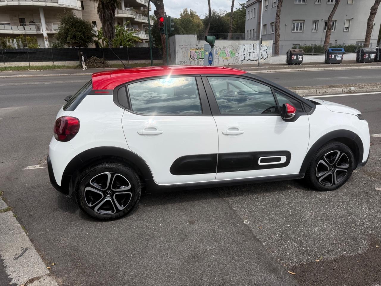 Citroen C3 83cv Benzina 5 porte Shine Navi bicolor pdc