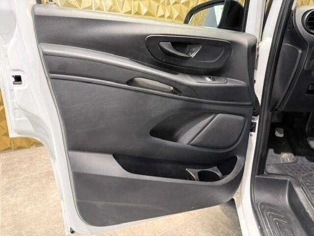 Mercedes-benz Vito 2.2 114 CDI PC Mixto Compact