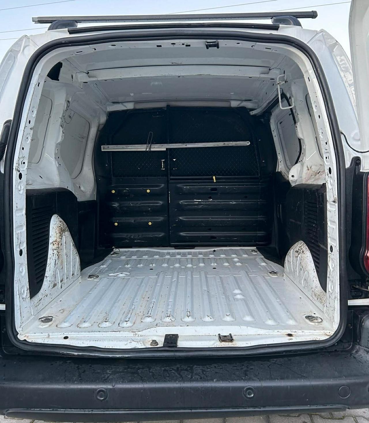 Peugeot Partner 3 posti 1.6 hdi 100 cv euro 6