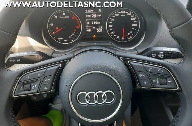 AUDI Q2 35 TDI quattro S tronic Business