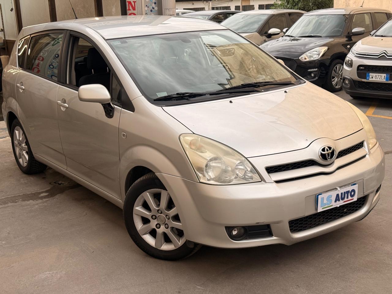 Toyota Corolla Verso 2.2 16V D-4D Sol