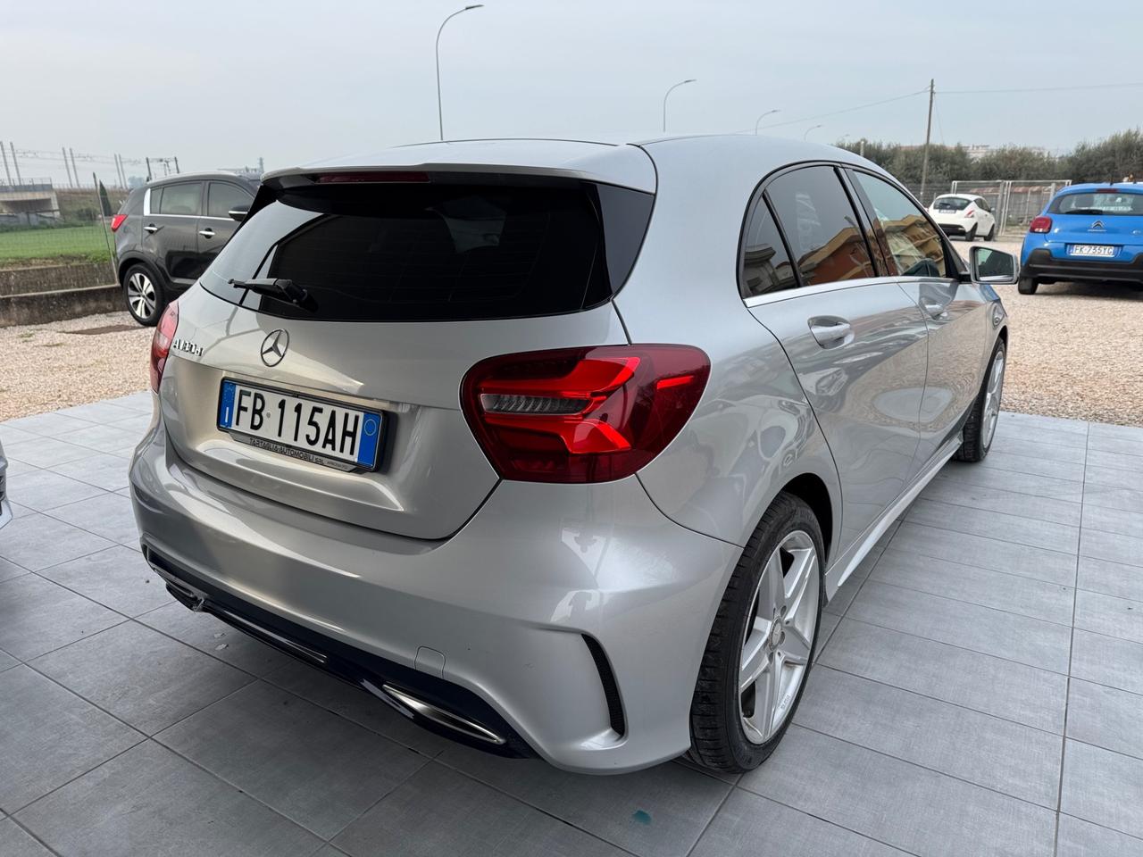 Mercedes-benz A 180 A 180 d Premium