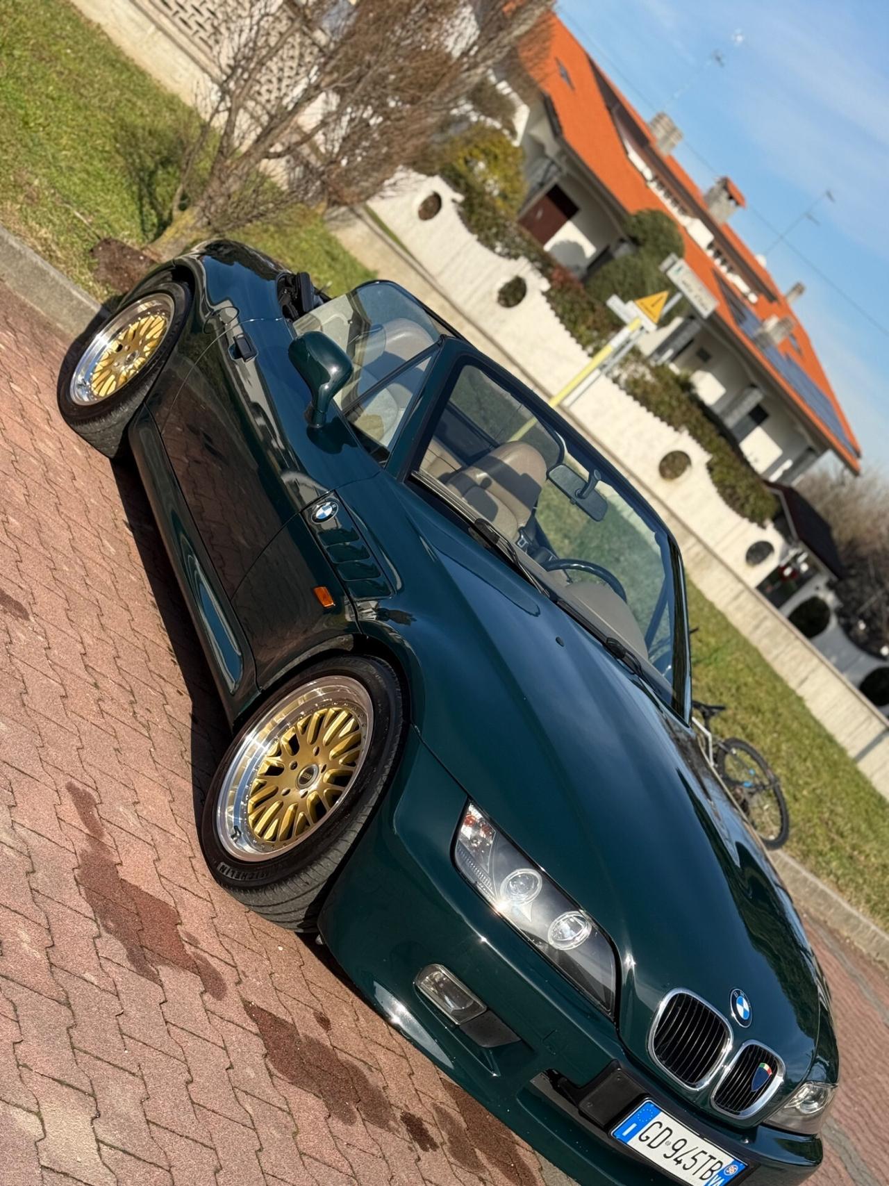 Bmw 318 z3 anno 1996 km 220.000 auto perfetta
