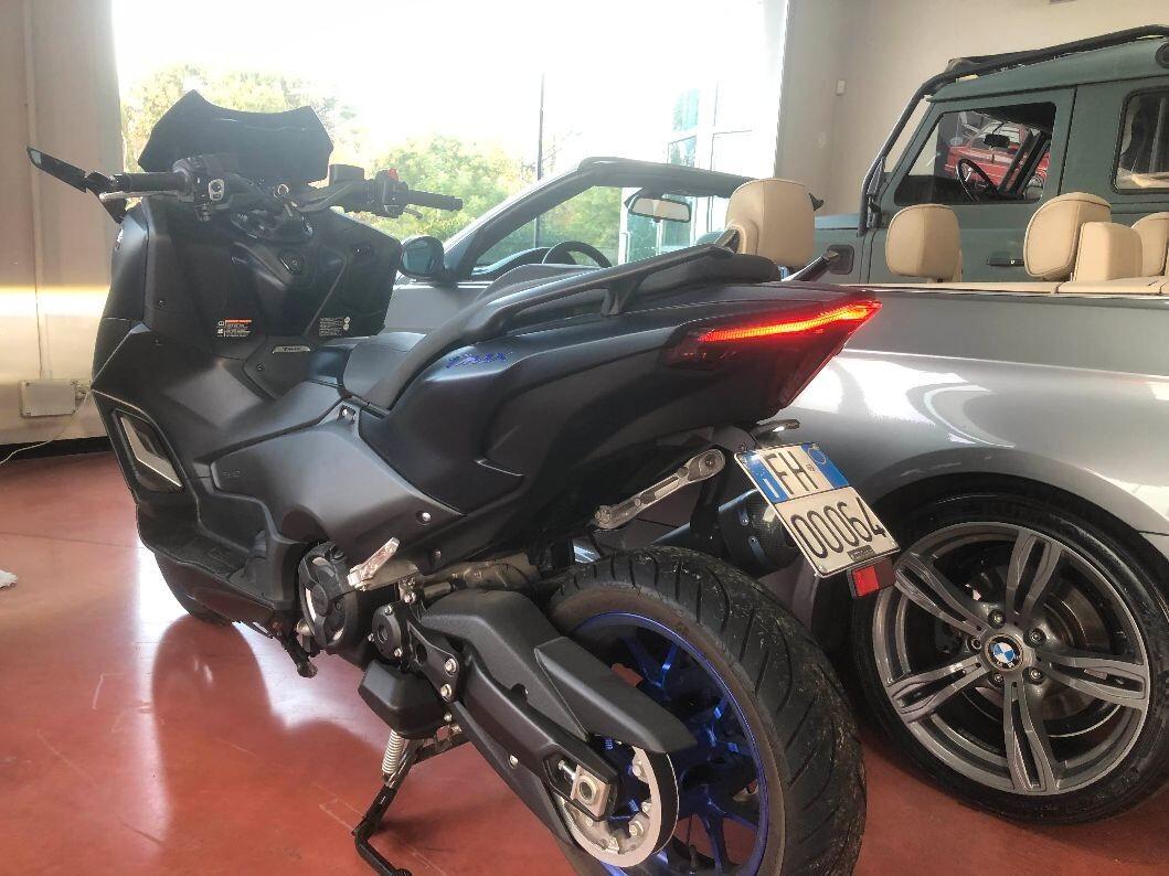 Yamaha TMAX 560