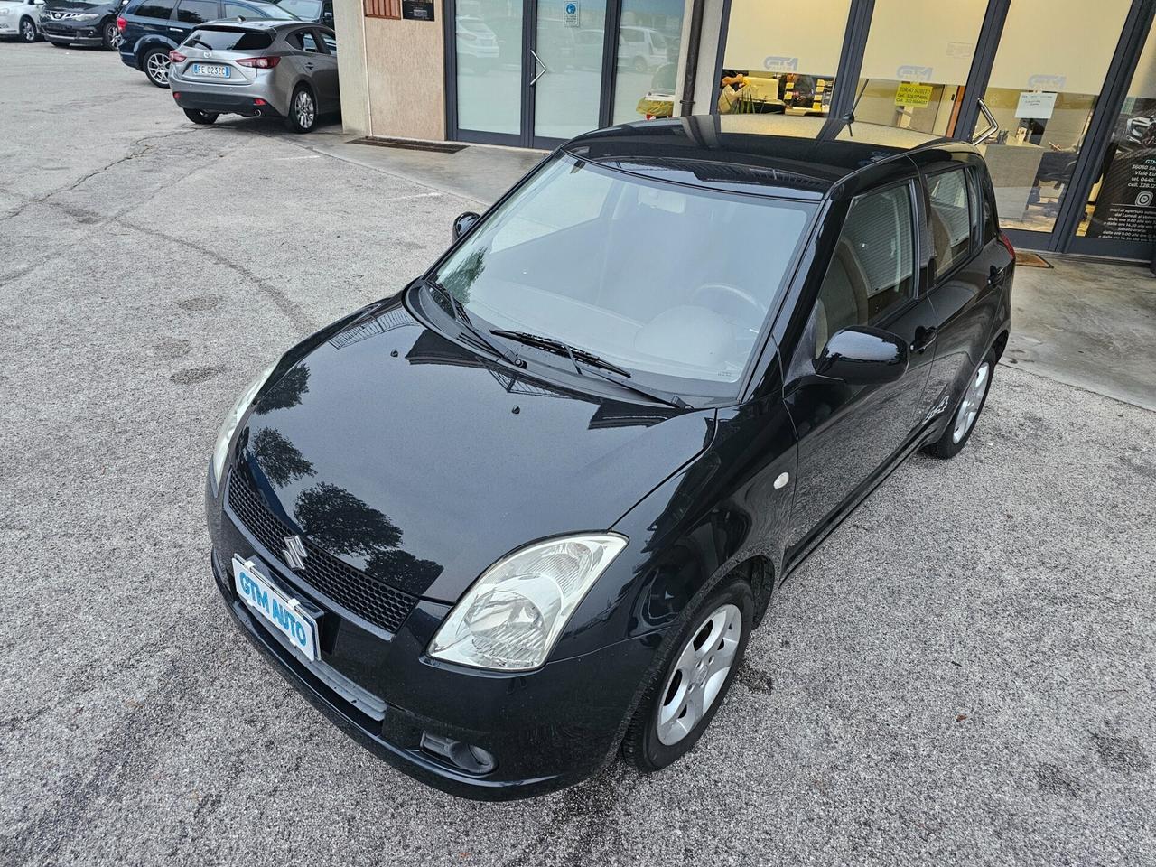 Suzuki Swift 1.3 Benzina -4x4 - 5p.