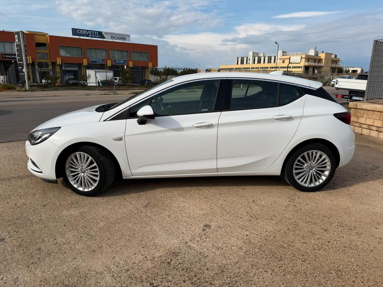 Opel Astra 1.6 CDTi 110CV Start&Stop 5 porte Innovation