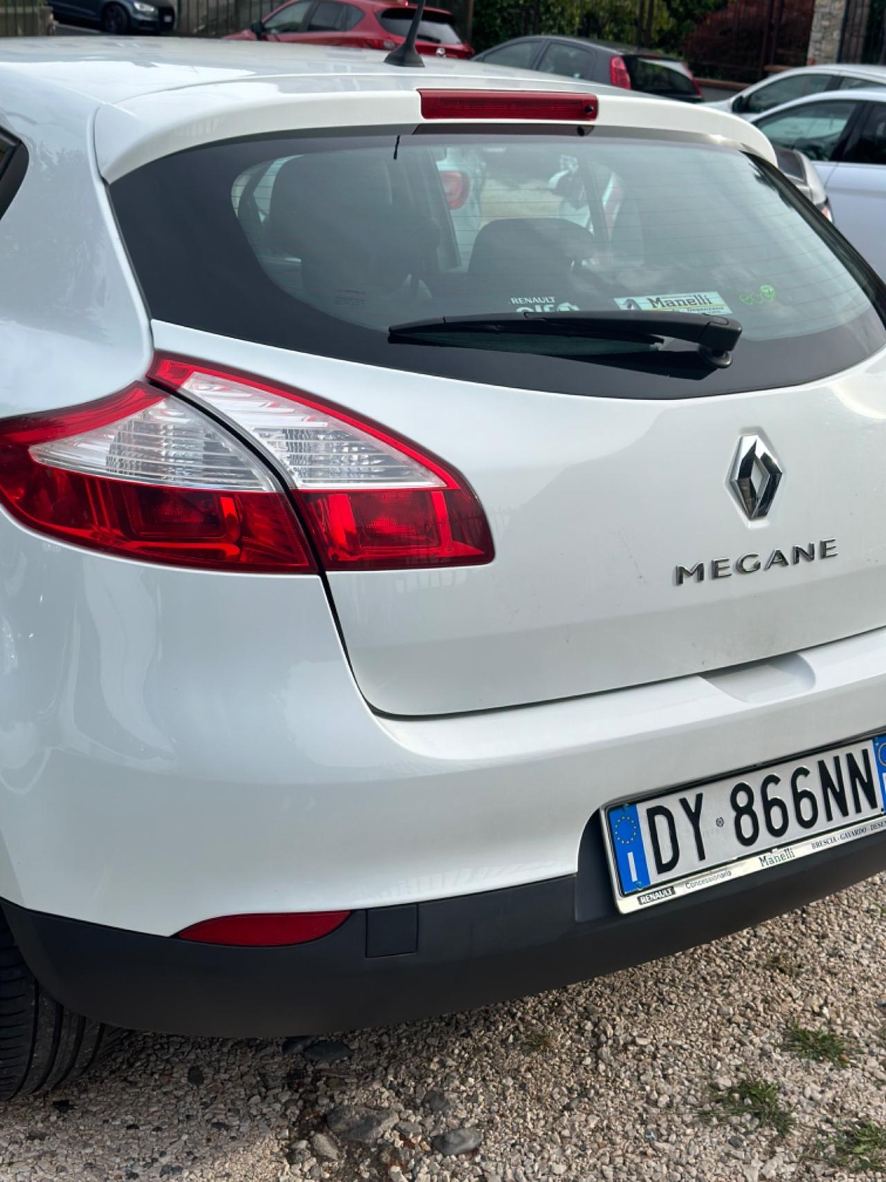 Renault MÈGANE 1.5 dCi 110CV DYNAMIQUE EU5 KMCERT UNICOPR