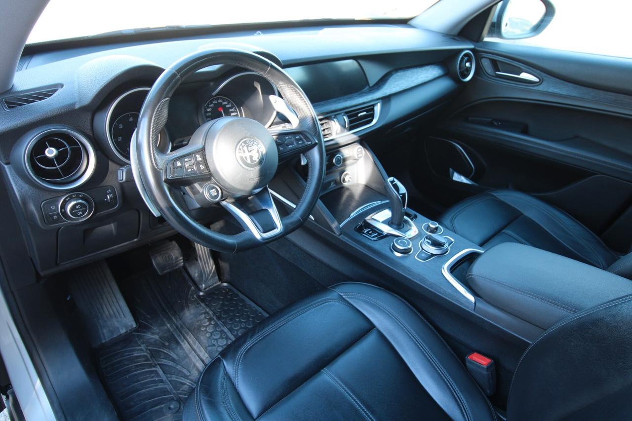 Alfa Romeo Stelvio 2.2 Turbodiesel 190 CV AT8 RWD Executive