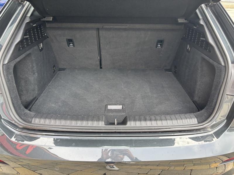 Audi A3 Sportback 30 2.0 tdi Business LED-NAVI-16"