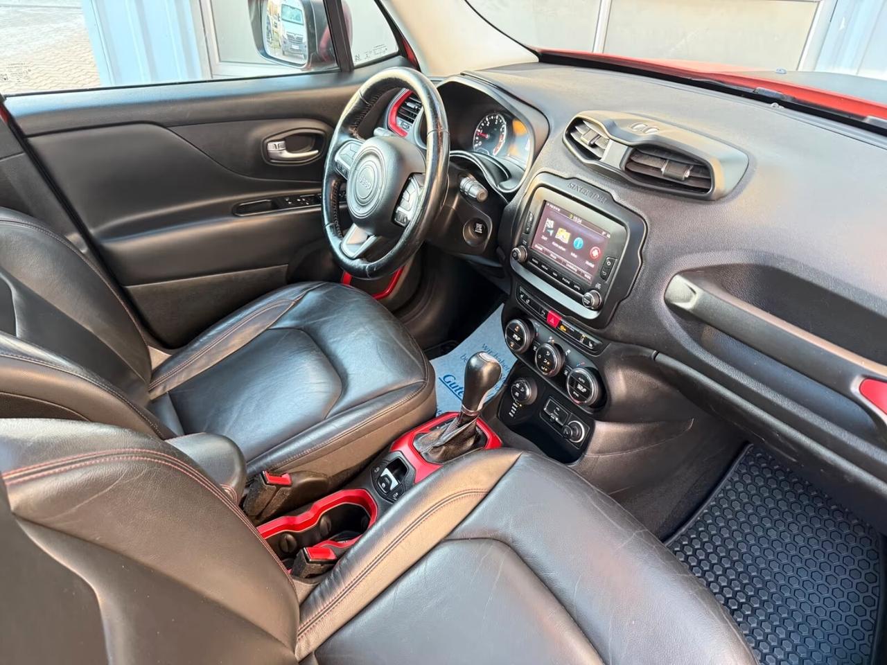 Jeep Renegade 2.0 Mjt 170CV 4WD Active Drive Low Trailhawk