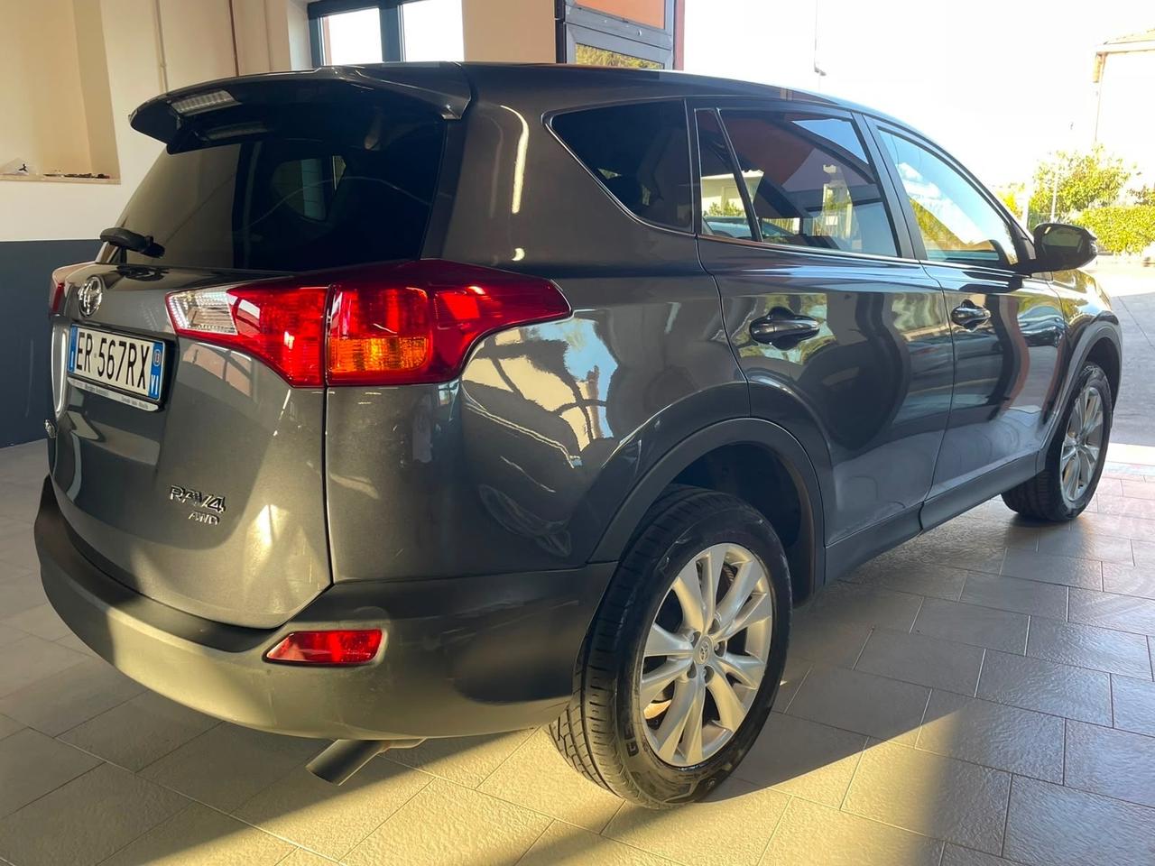 TOYOTA RAV 4 2.2 D 110KW 4WD CAMBIO AUT.