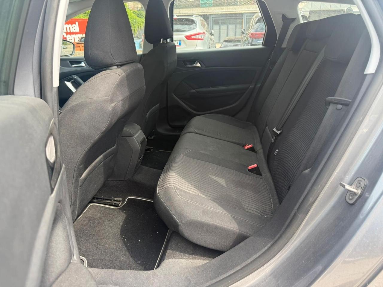 Peugeot 308 PureTech Turbo 130 S&S SW Allure